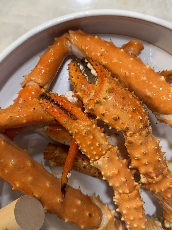 Image of Mega Colossal Alaskan King Crab Legs (6/9)